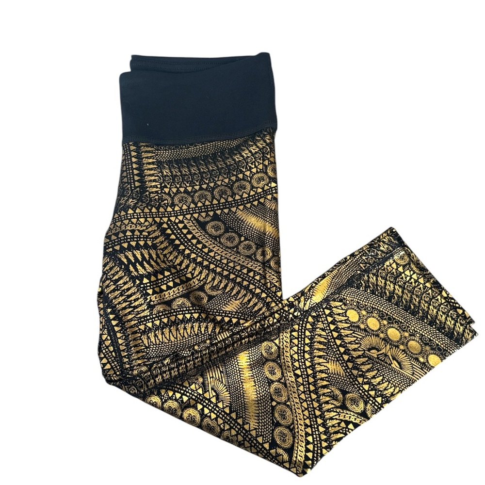 Zumba Capri Gold Patterned Leggings - Picture 3 of 6
